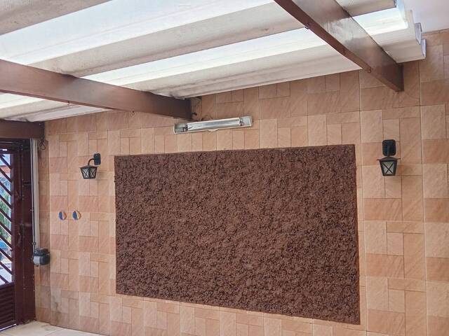 #100 - Casa para Venda em São Paulo - SP - 1